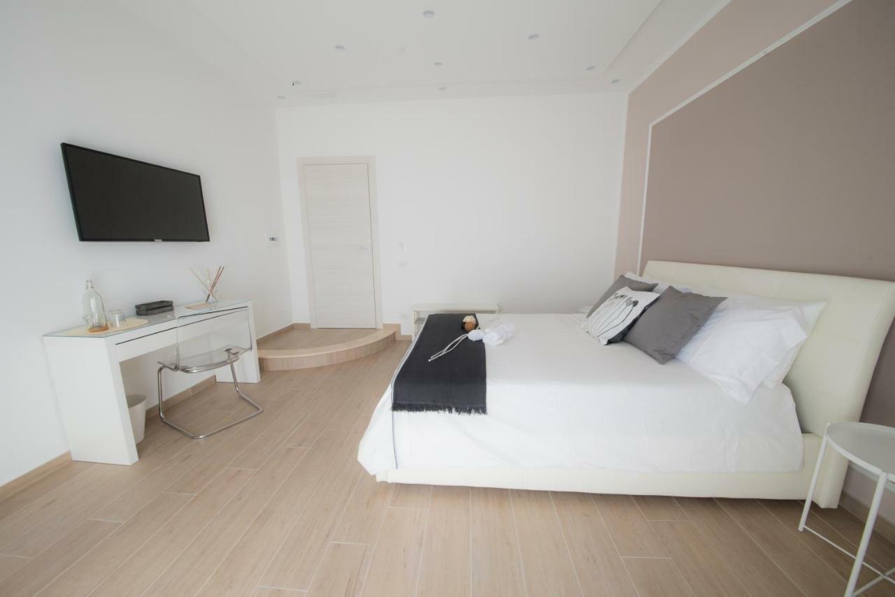 Chérie - 3*